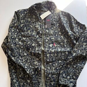 Levi's Premium Engineer Olive Cheetah Print Jean Jacket Sz S